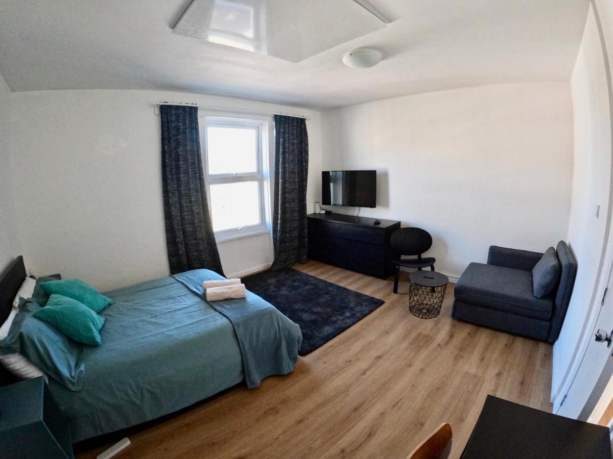 Lovely One Bedroom Flat 런던 외부 사진
