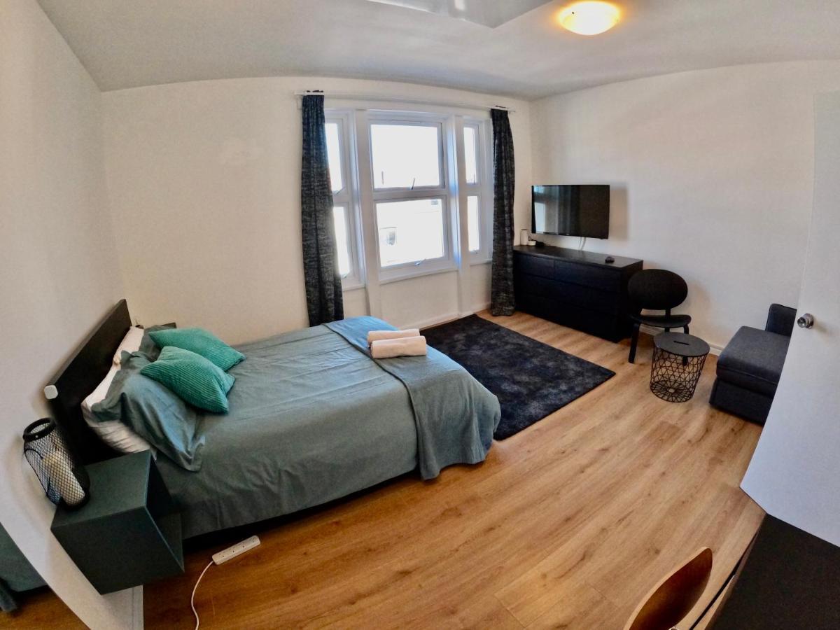Lovely One Bedroom Flat 런던 외부 사진